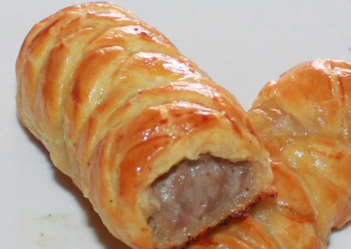 Ready Bake Flaky Pastry Sausage Rolls 6 pack